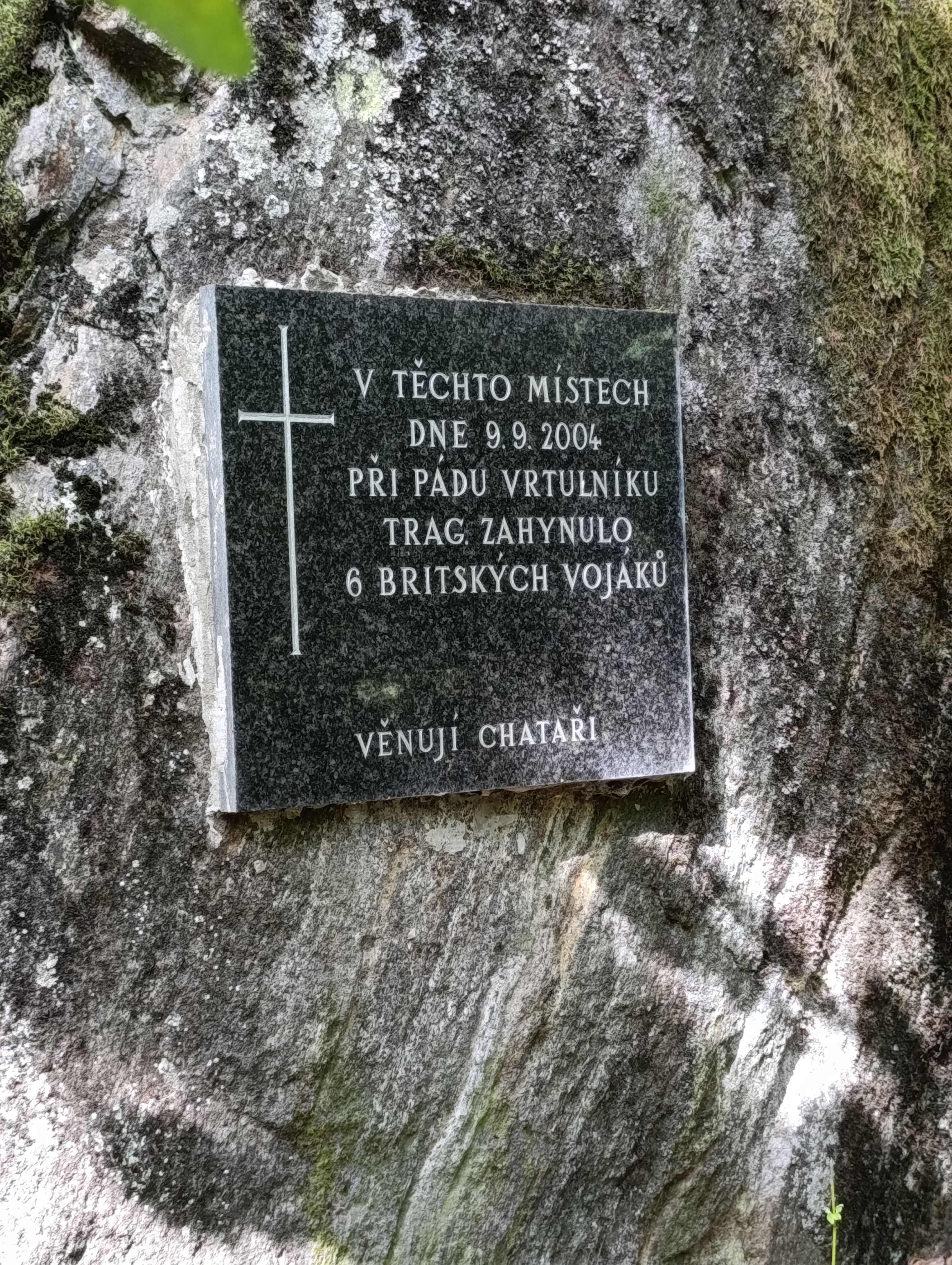 Vzpomínka na tragickou smrt šestice britských vojáků