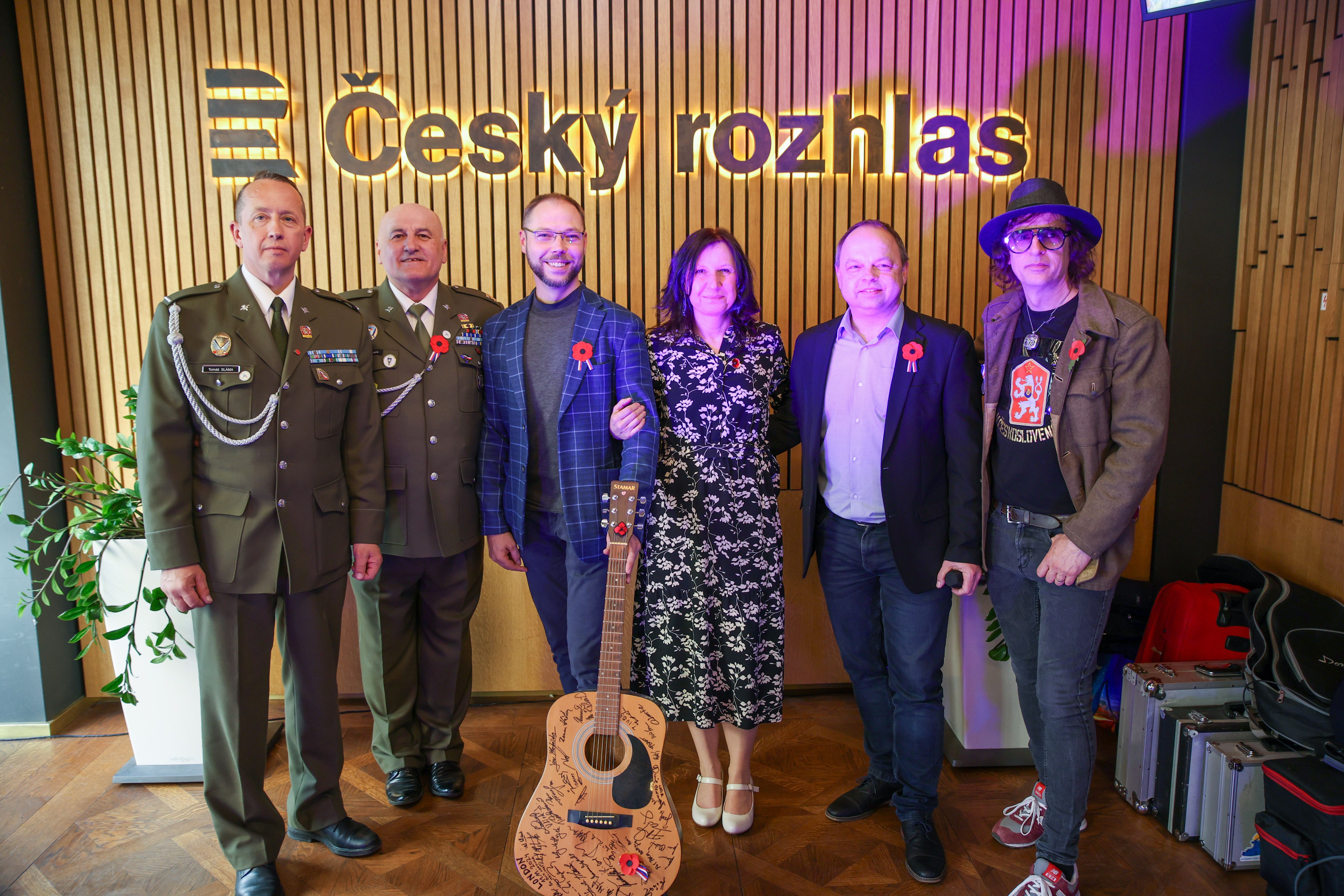 S hrdostí na rukávu - píseň pro válečné veterány